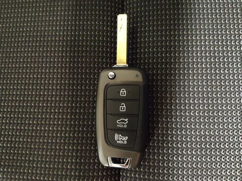 Used 2021 Hyundai Accent SE image 32