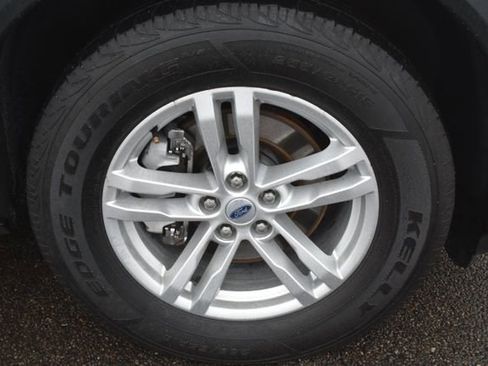 Used 2022 Ford Explorer XLT w/ Equipment Group 202A image 47