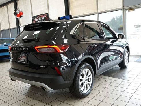 Used 2023 Ford Escape Active w/ Tech Pack #1 AWD/4WD image 16