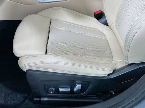 Certified 2023 BMW 330e w/ M Sport Package image 20