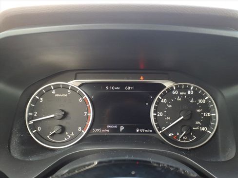 Used 2021 Nissan Rogue SV image 26