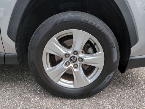 Certified 2021 Toyota RAV4 XLE FWD image 11