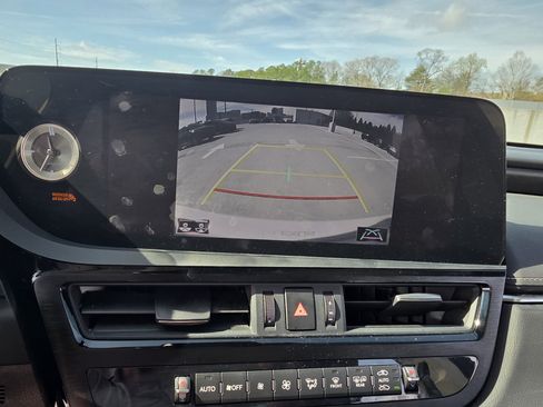 Used 2022 Lexus ES 350 w/ Premium Package image 17