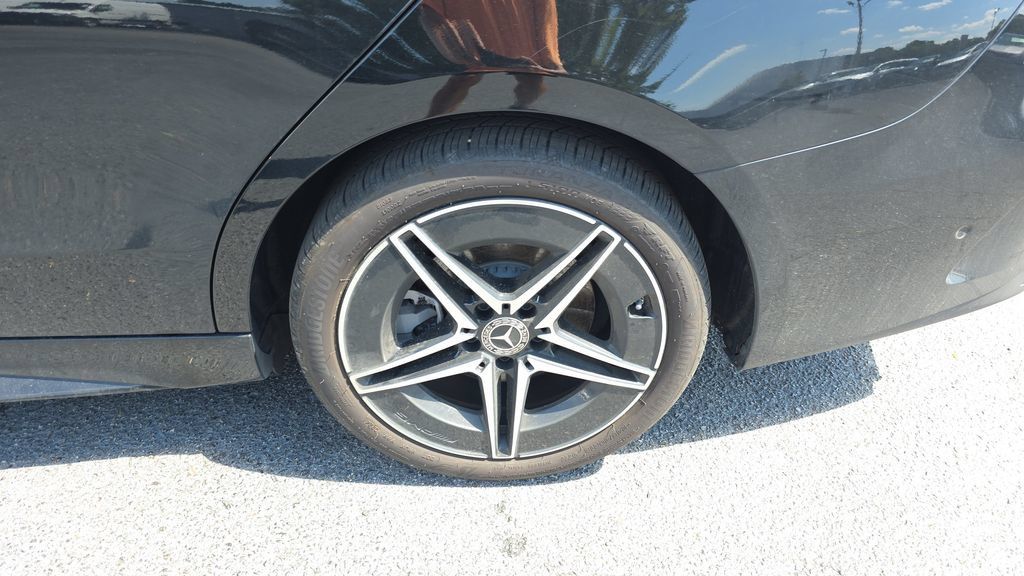 Certified 2024 Mercedes-Benz C 300 Sedan image 10