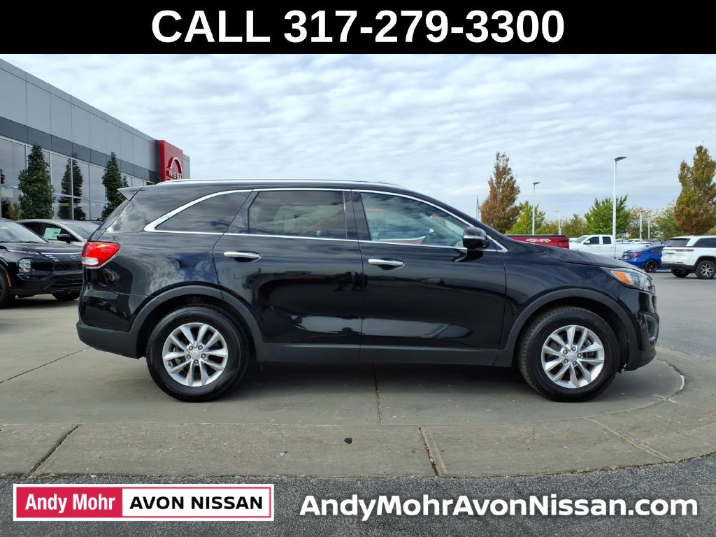 Used 2017 Kia Sorento FWD w/ LX Convenience Package image 8