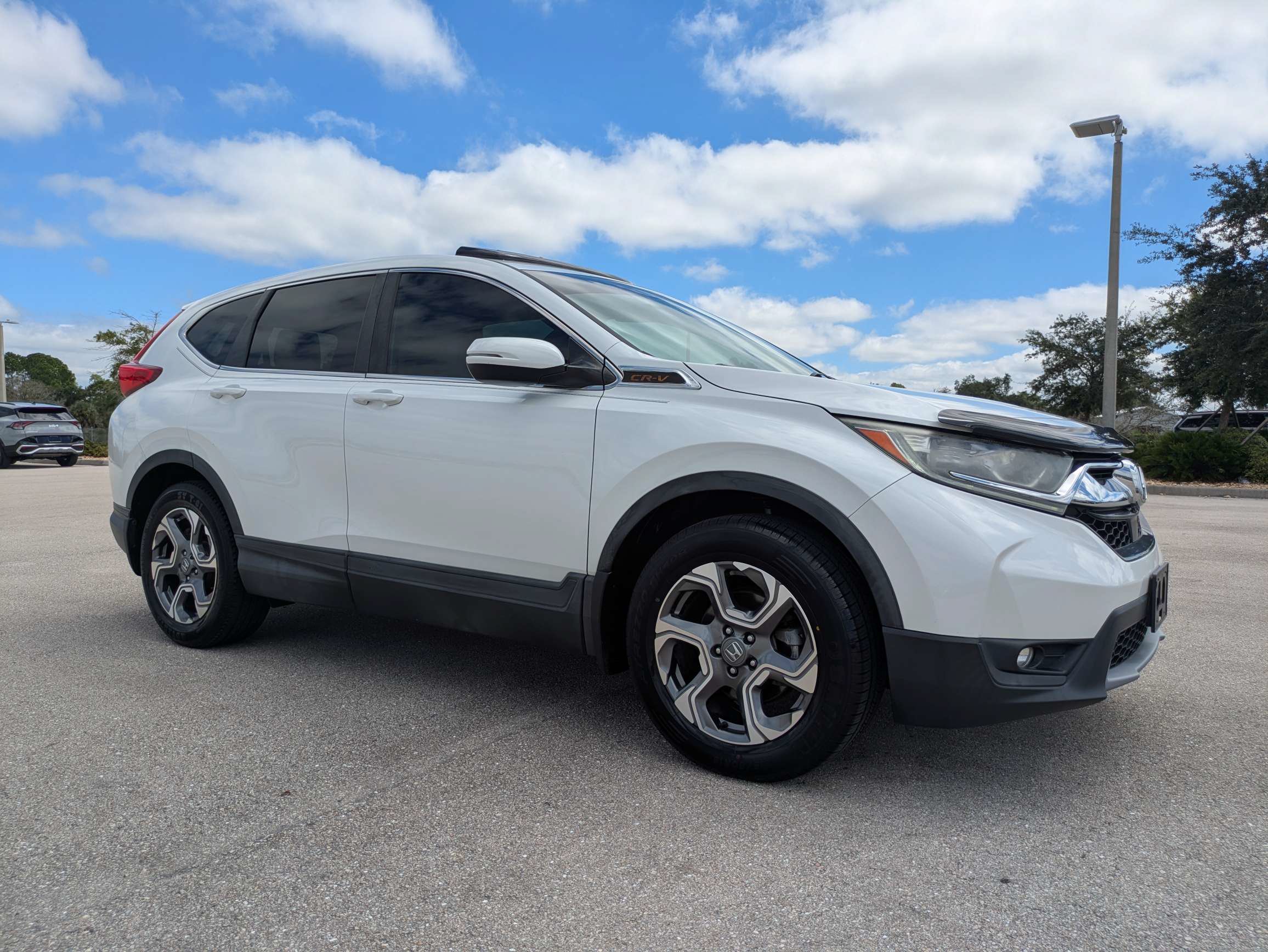 Used 2019 Honda CR-V EX image 2