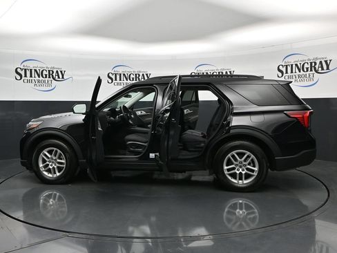 Used 2025 Ford Explorer Active RWD image 46