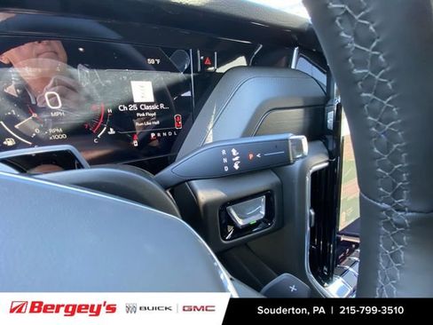 New 2026 GMC Yukon XL Denali w/ Denali Reserve Package AWD/4WD image 18