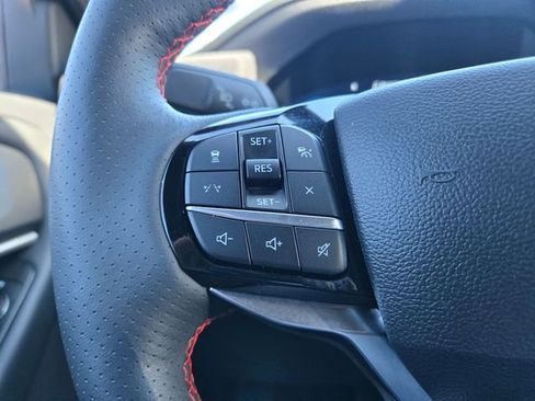 Used 2025 Ford Explorer ST-Line AWD/4WD image 21