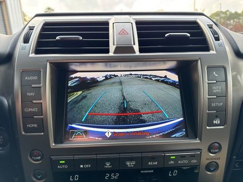 Used 2019 Lexus GX 460 Luxury image 18