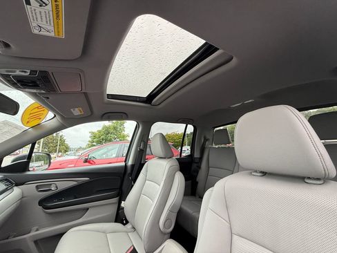 Used 2019 Honda Ridgeline RTL image 11