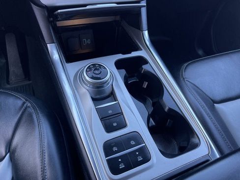 Used 2023 Ford Explorer XLT w/ Equipment Group 202A image 17