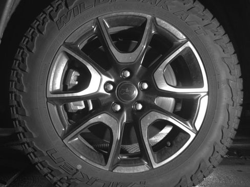 Used 2025 Jeep Compass Trailhawk image 12