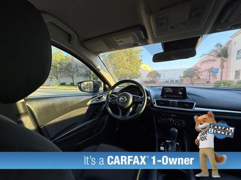 Used 2018 MAZDA MAZDA3 Sport image 39