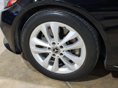Used 2019 Mercedes-Benz C 300 Sedan image 40