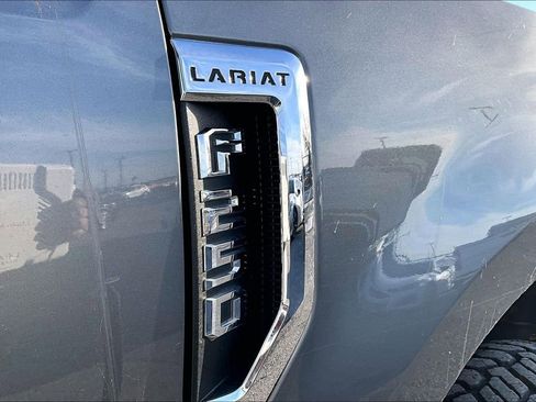 Used 2022 Ford F250 Lariat w/ Lariat Ultimate Package image 42