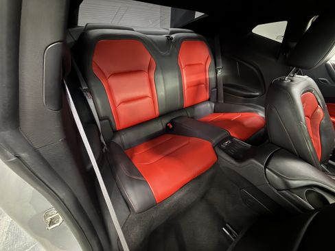 Used 2016 Chevrolet Camaro SS RWD image 22