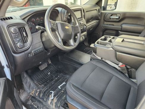 Used 2025 Chevrolet Silverado 2500 W/T w/ WT Convenience Package AWD/4WD image 9