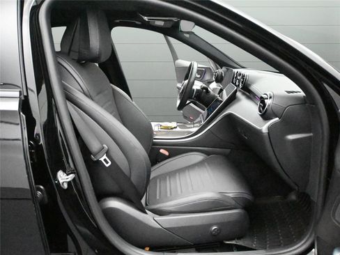 Used 2023 Mercedes-Benz C 300 C 300 image 20