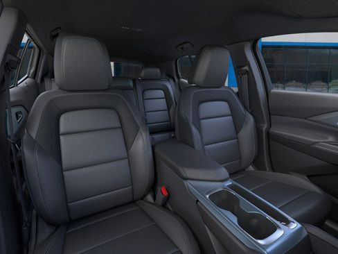 New 2026 Chevrolet Equinox EV LT image 24