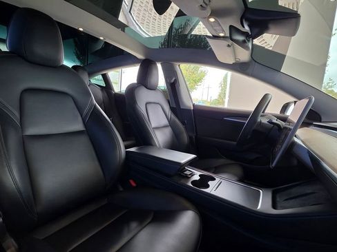 Used 2021 Tesla Model 3 Standard Range Plus image 14