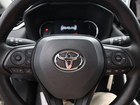 Used 2025 Toyota RAV4 LE FWD image 11