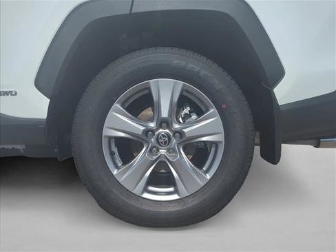 Certified 2025 Toyota RAV4 XLE w/ Convenience Package image 9