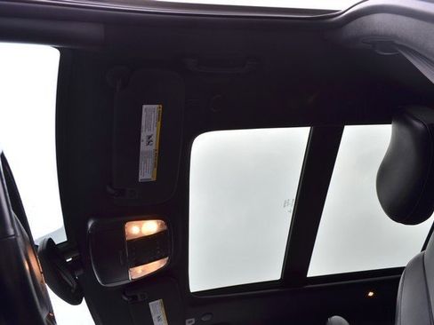 Used 2021 Jeep Grand Cherokee Limited w/ Luxury Group II image 35