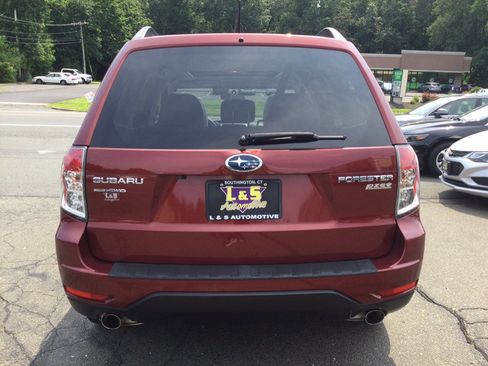 Used 2012 Subaru Forester 2.5X Limited AWD/4WD image 9