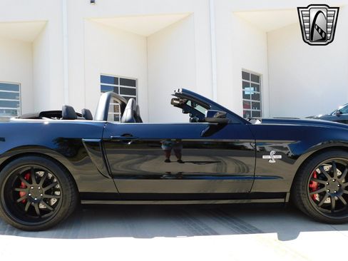 Used 2014 Ford Mustang Shelby GT500 w/ Equipment Group 821A image 12