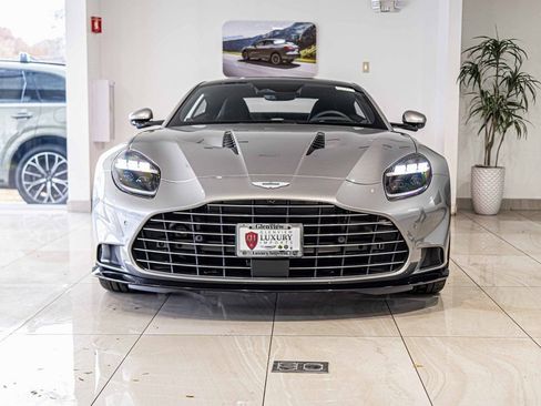 Used 2026 Aston Martin Vanquish RWD image 2