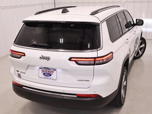 Used 2021 Jeep Grand Cherokee L Limited AWD/4WD image 43