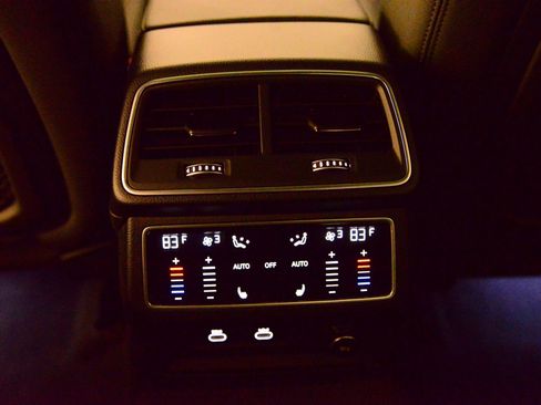 Used 2023 Audi A6 Premium Plus w/ Premium Plus Package image 24