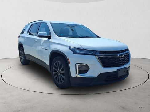 Used 2023 Chevrolet Traverse RS AWD/4WD image 3