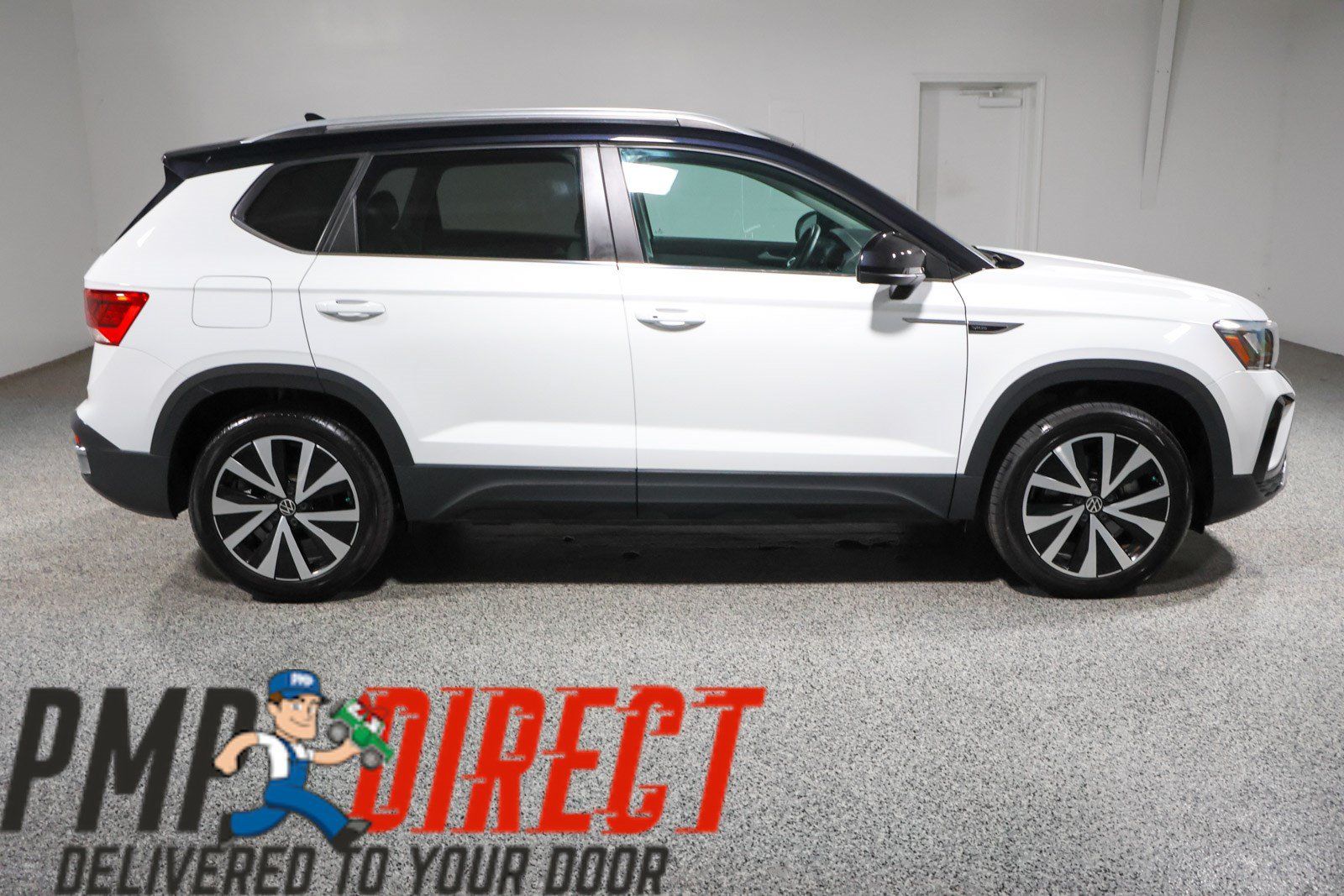 Used 2023 Volkswagen Taos SE w/ Panoramic Sunroof Package AWD/4WD image 6
