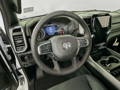 New 2026 RAM 1500 Big Horn AWD/4WD image 16