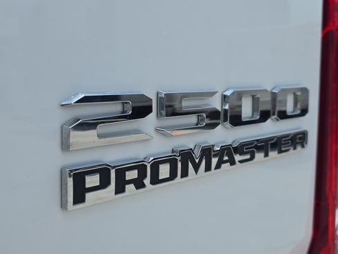 Used 2025 RAM ProMaster 2500 w/ Convenience Group FWD image 10