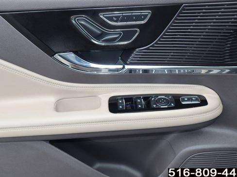 Used 2022 Lincoln Corsair AWD w/ Equipment Group 101A image 23