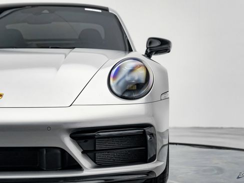 Used 2024 Porsche 911 Carrera 4 GTS AWD/4WD image 29