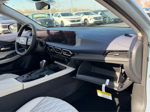 Used 2026 Nissan Sentra SL w/ Floor Mat Package FWD image 11
