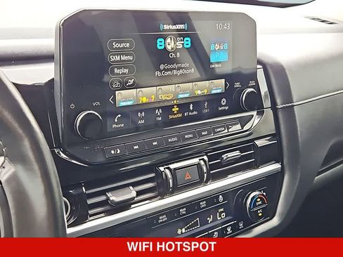 Used 2023 Nissan Pathfinder SL FWD image 28