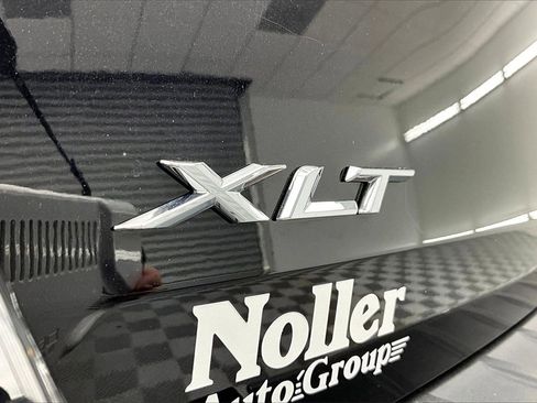 Used 2023 Ford Explorer XLT w/ Equipment Group 202A image 8