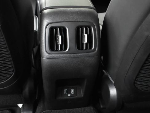 Used 2022 Hyundai Tucson Limited FWD image 11
