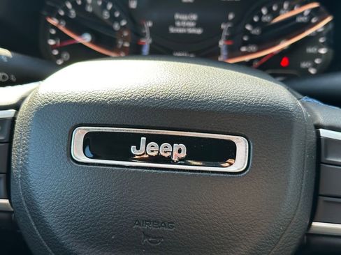 Used 2022 Jeep Compass Latitude image 55