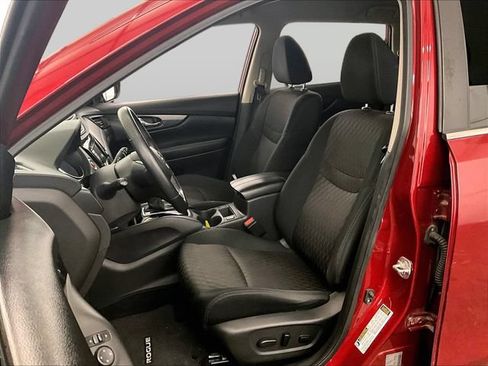 Used 2018 Nissan Rogue SV AWD/4WD image 24
