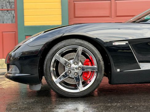 Used 2005 Chevrolet Corvette Coupe w/ Preferred Equipment Group image 26