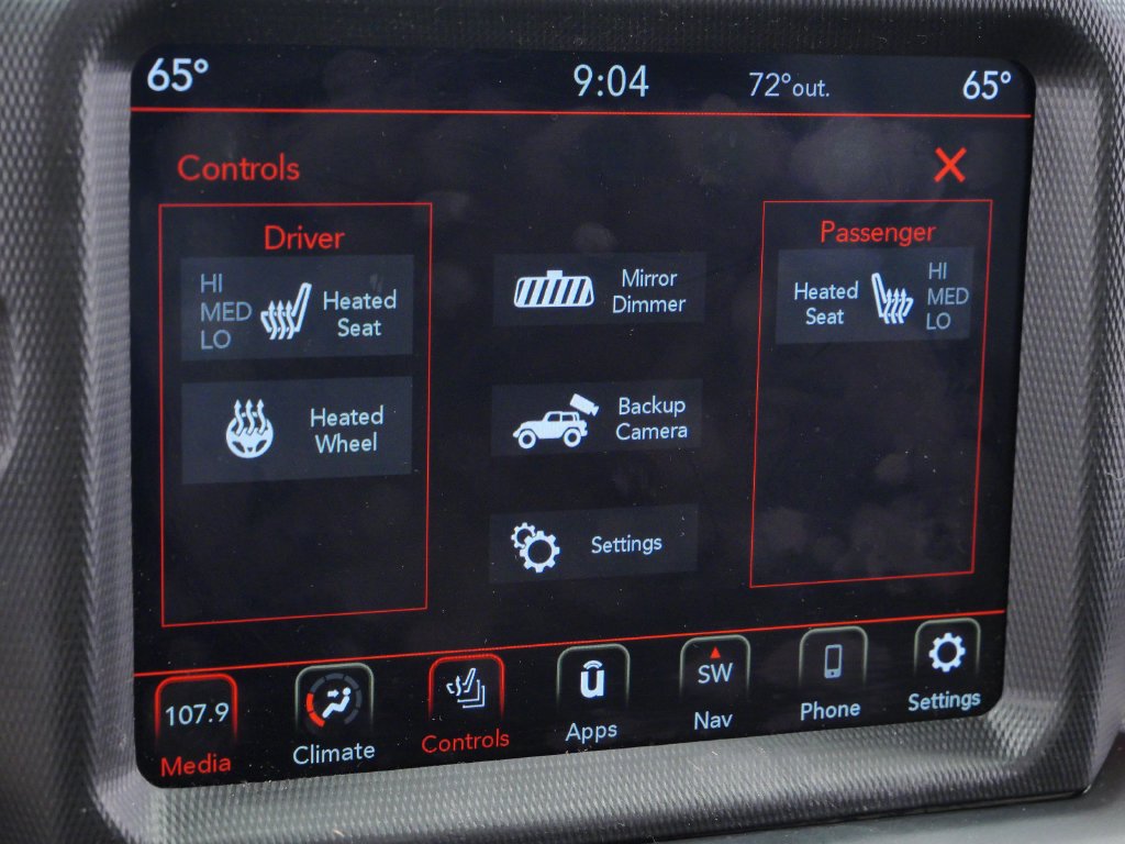Certified 2022 Jeep Wrangler Unlimited Rubicon w/ Dual Top Group AWD/4WD image 30
