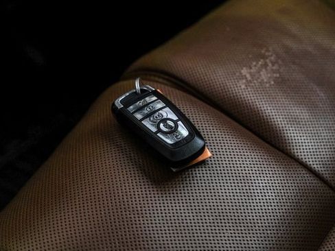 Used 2021 Lincoln Navigator L Reserve w/ Luxury Package image 53