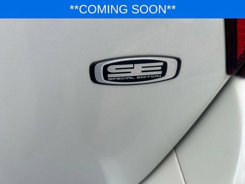 Used 2008 Mitsubishi Endeavor SE FWD image 16