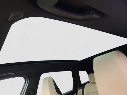 Used 2025 BMW X3 xDrive30i w/ Premium Package image 13